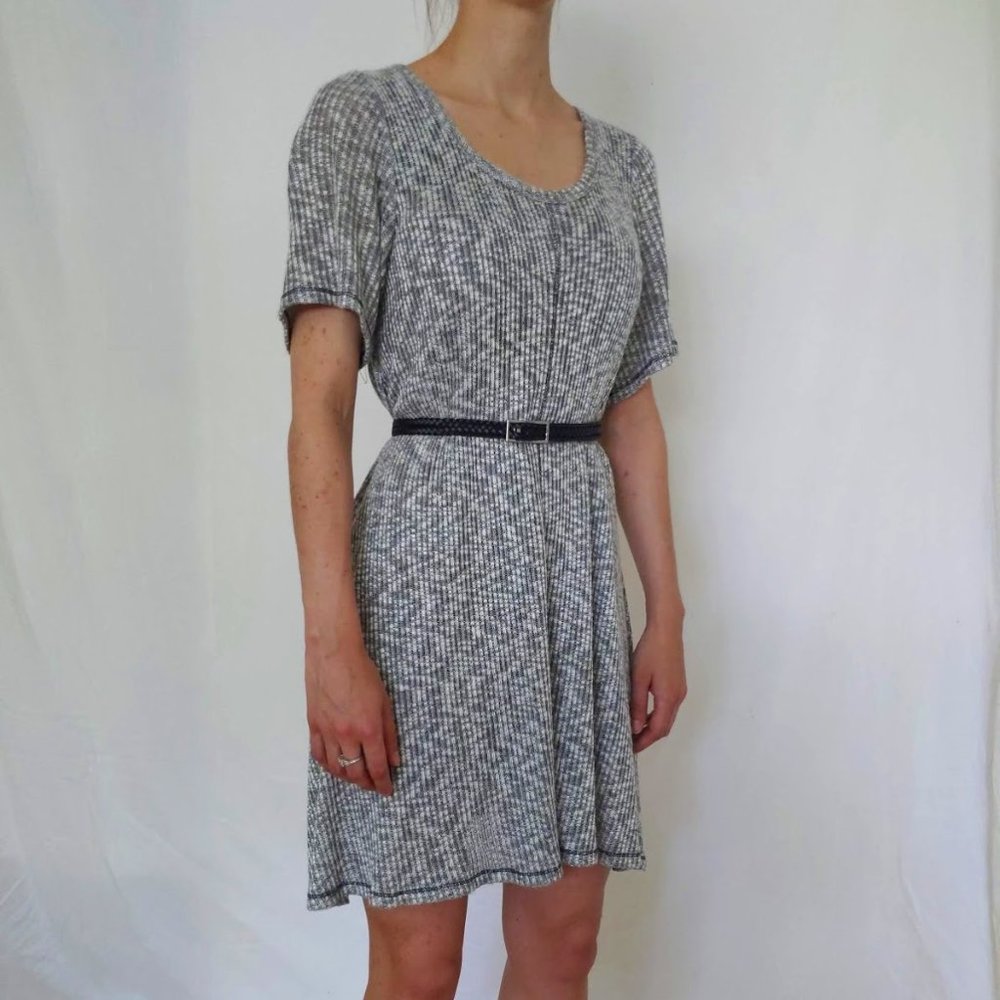 L | Aina Be | Heathered Gray Knit Flowy Dress